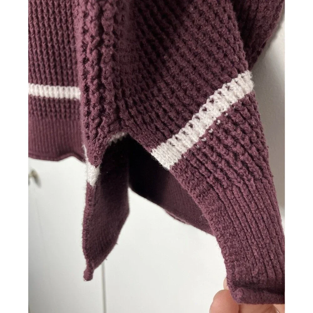 Hollister Women Purple & White Striped Knit Sweater Size Medium